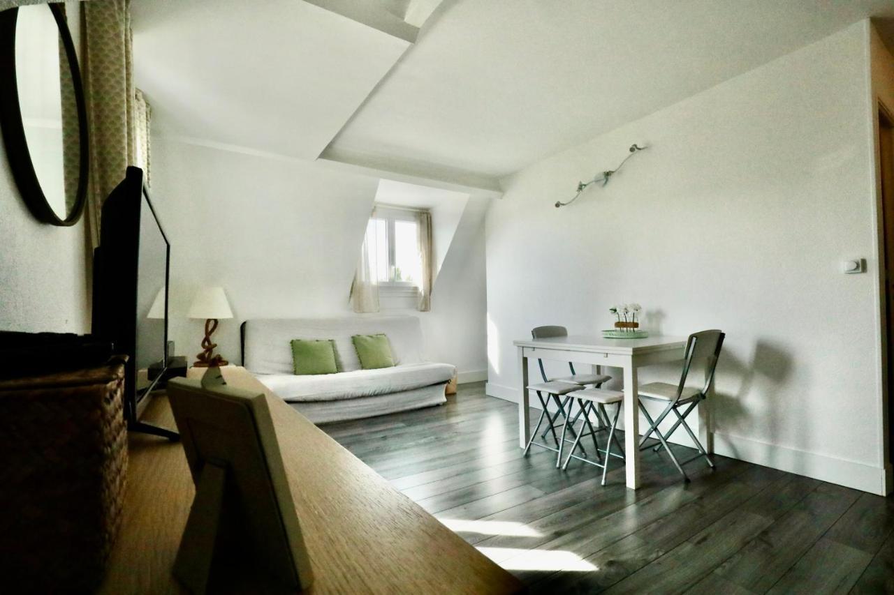 Appartement De L'Hippodrome Avec Deux Chambres 多维尔 外观 照片