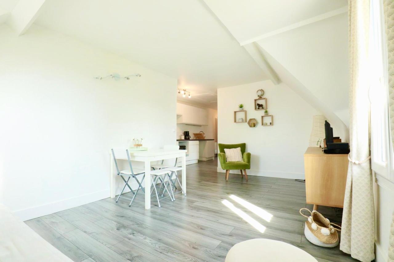 Appartement De L'Hippodrome Avec Deux Chambres 多维尔 外观 照片